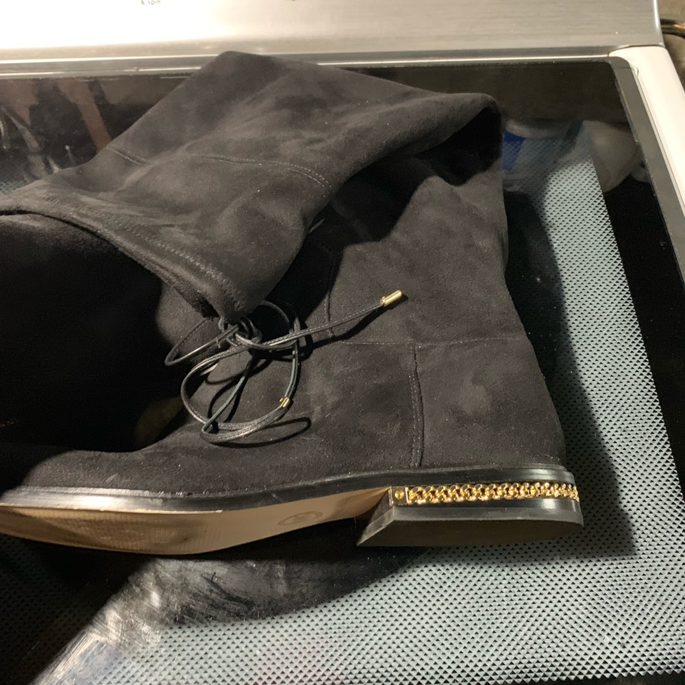 Women’s Micheal Kors size 11